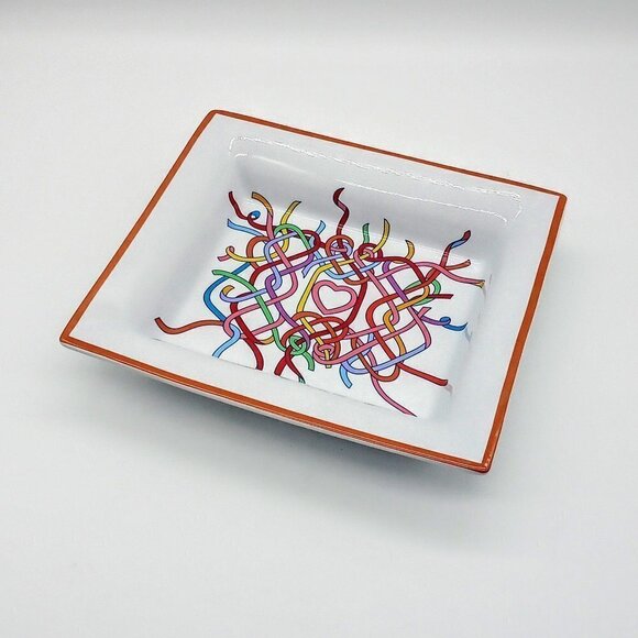 Pottery Barn HERproject Heart Ceramic Stoneware Dish - Picture 1 of 7